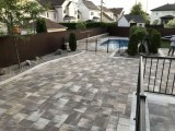 cour arriere tour de piscine